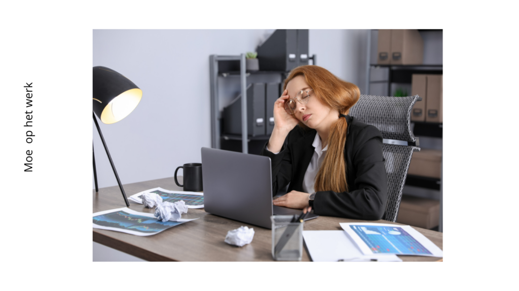 Moe op het werk